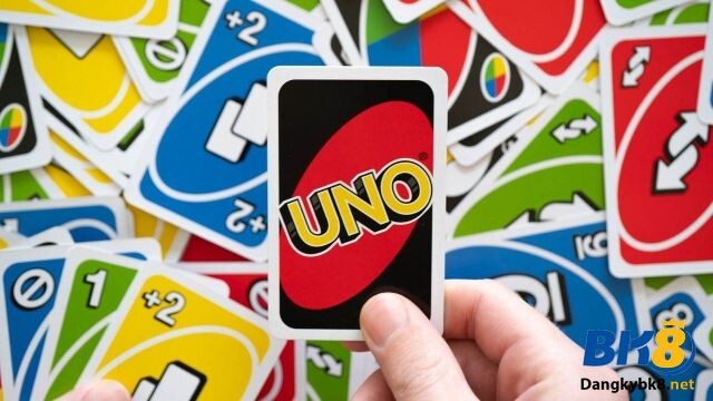 Cách chơi bài Uno dễ hiểu